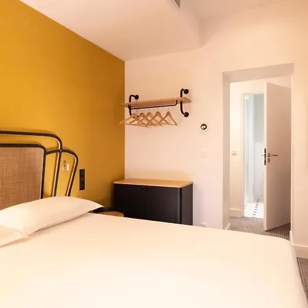 Hotel De Suez 3*