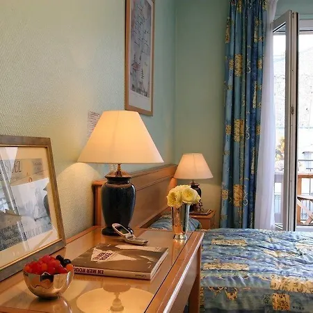 Hotel De Suez